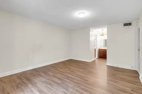 5900 Nw 44th Street Lauderhill FL 33319