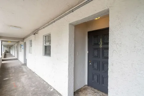 5900 Nw 44th Street Lauderhill FL 33319