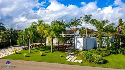 16 Las Canas Ii Casa de Campo DR 22000