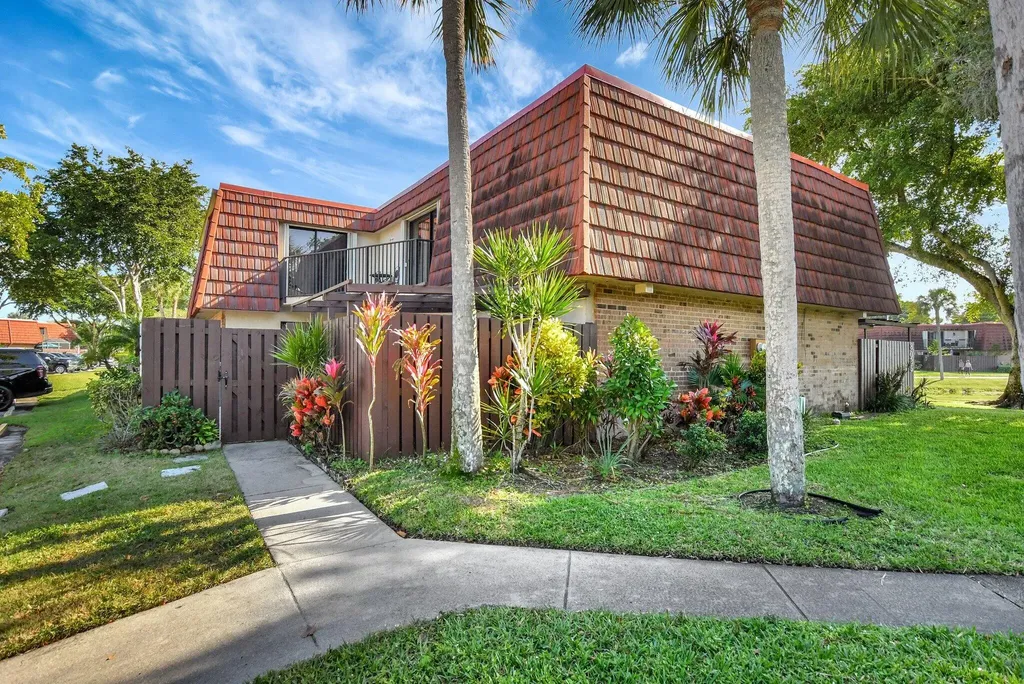 8033 Boca Rio Drive Boca Raton FL 33433