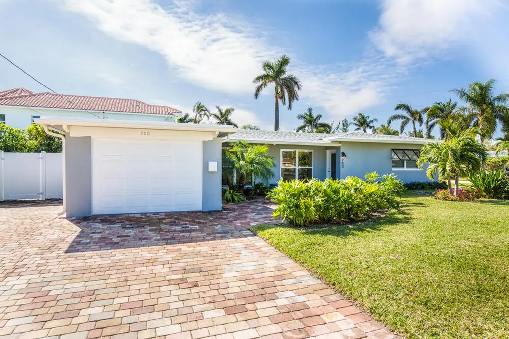 700 NE 70th Street Boca Raton FL 33487