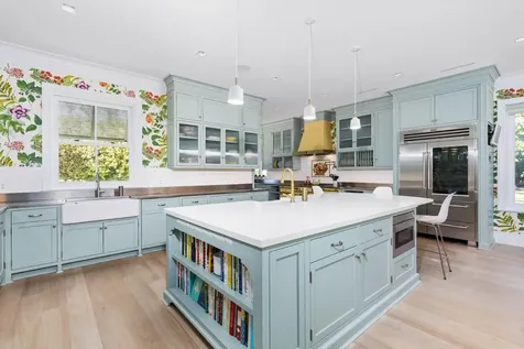 710 S County Road Palm Beach FL 33480