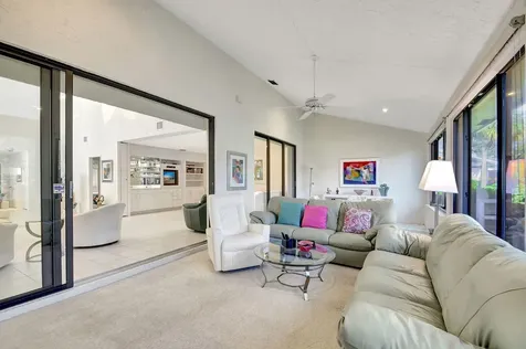 12 Clubhouse Lane Boynton Beach FL 33436