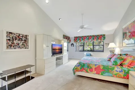 12 Clubhouse Lane Boynton Beach FL 33436