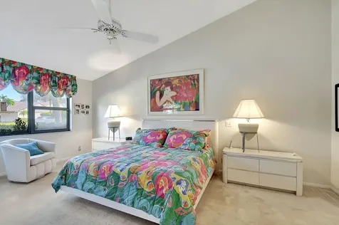 12 Clubhouse Lane Boynton Beach FL 33436