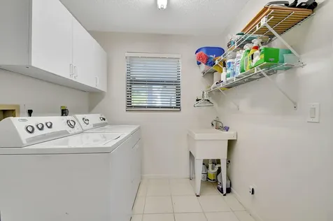 12 Clubhouse Lane Boynton Beach FL 33436