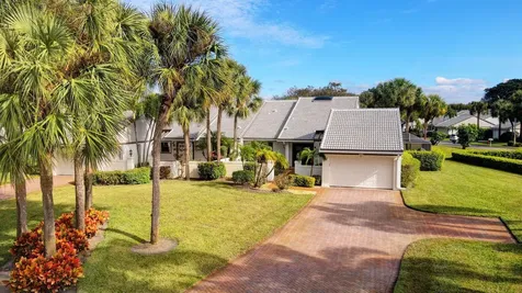 12 Clubhouse Lane Boynton Beach FL 33436