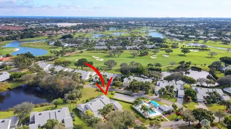 12 Clubhouse Lane Boynton Beach FL 33436