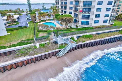 5420 N Ocean Drive Singer Island FL 33404