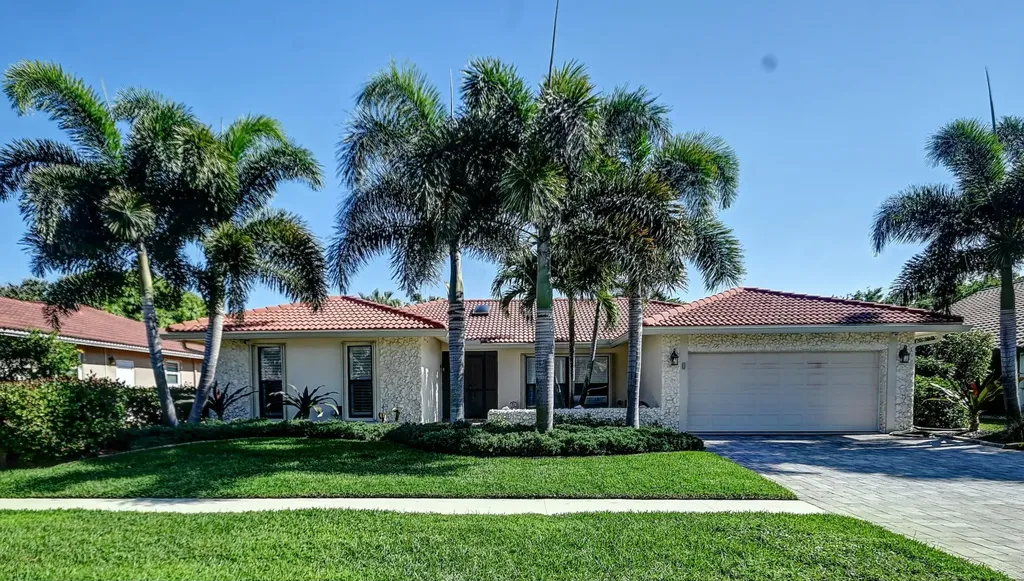 10110 Harbourtown Court Boca Raton FL 33498