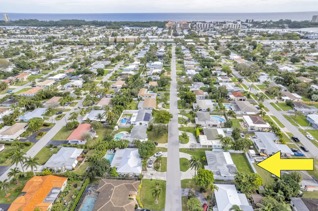260 Ne 28th Terrace Boca Raton FL 33431
