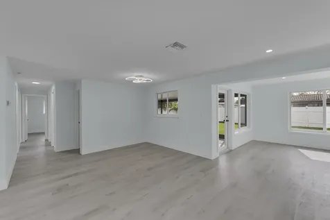260 Ne 28th Terrace Boca Raton FL 33431