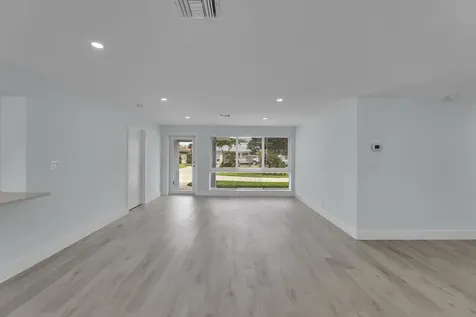 260 Ne 28th Terrace Boca Raton FL 33431
