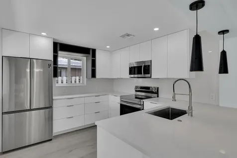 260 Ne 28th Terrace Boca Raton FL 33431
