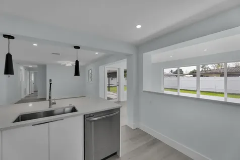 260 Ne 28th Terrace Boca Raton FL 33431