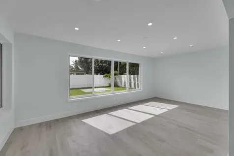 260 Ne 28th Terrace Boca Raton FL 33431