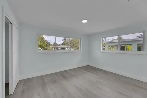 260 Ne 28th Terrace Boca Raton FL 33431