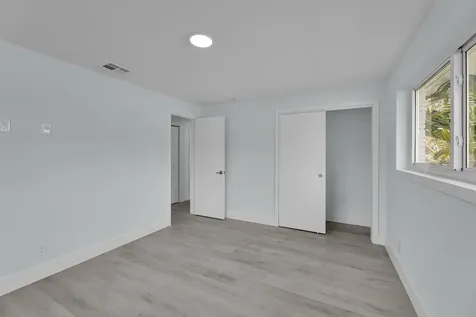 260 Ne 28th Terrace Boca Raton FL 33431