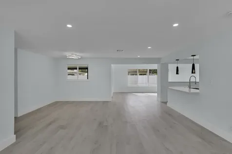 260 Ne 28th Terrace Boca Raton FL 33431