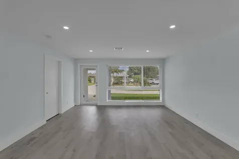260 Ne 28th Terrace Boca Raton FL 33431