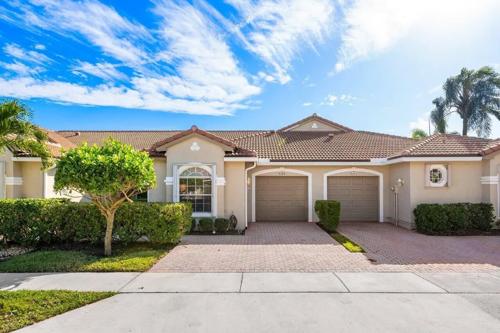 8398 Via Serena Boca Raton FL 33433
