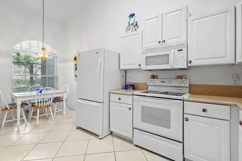 8398 Via Serena Boca Raton FL 33433