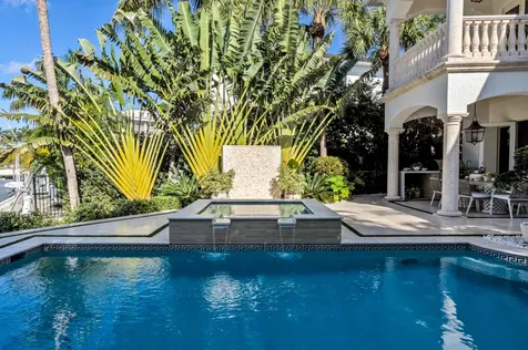 721 Ne 38th Street Boca Raton FL 33431