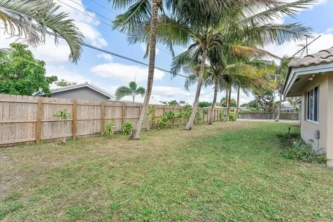 2101 Park Place Boca Raton FL 33486