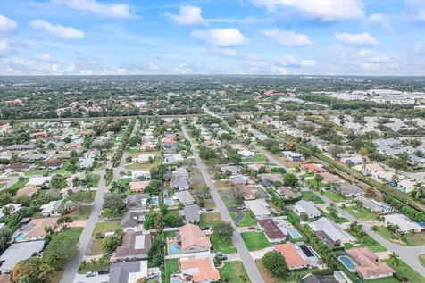 2101 Park Place Boca Raton FL 33486