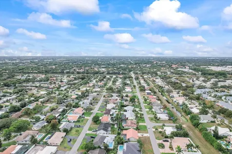 2101 Park Place Boca Raton FL 33486