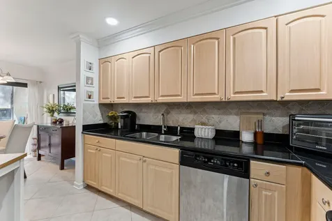 5580 Coach House Circle Boca Raton FL 33486