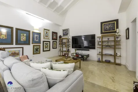5 Las Palmas Casa de Campo DR 22000