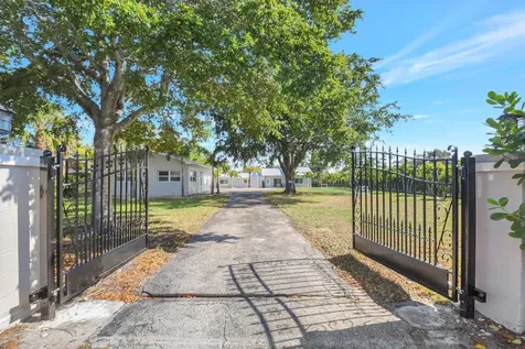 6604 Eastview Drive Lake Worth FL 33462