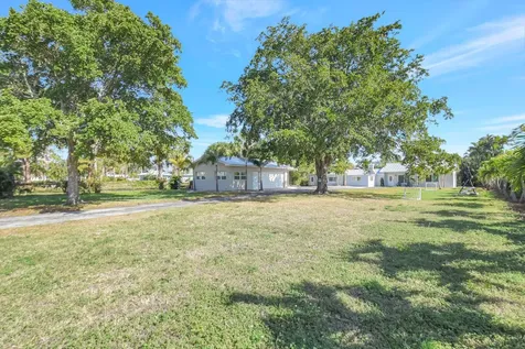 6604 Eastview Drive Lake Worth FL 33462