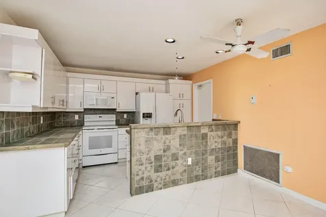 7671 Sierra Terrace Boca Raton FL 33433