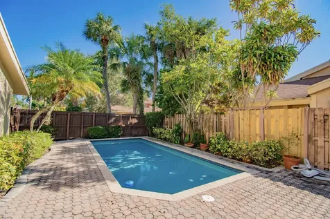 7671 Sierra Terrace Boca Raton FL 33433