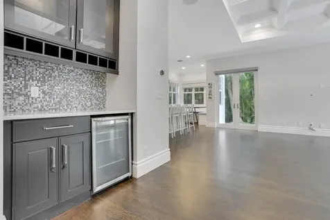 200 Nw 10th Street Boca Raton FL 33432