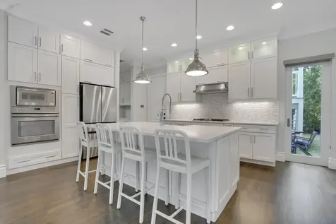 200 Nw 10th Street Boca Raton FL 33432