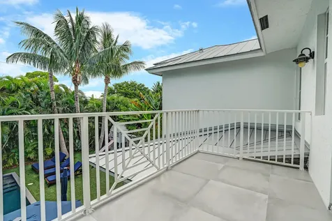 200 Nw 10th Street Boca Raton FL 33432