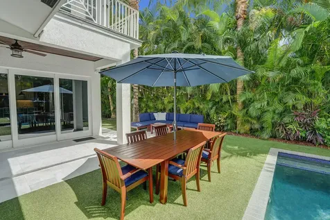 200 Nw 10th Street Boca Raton FL 33432