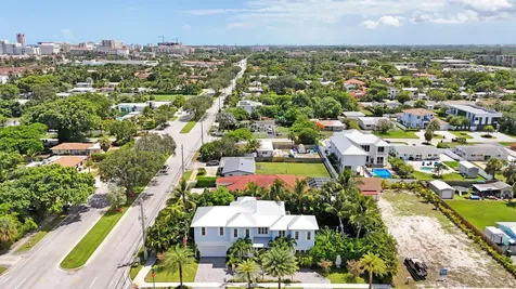 200 Nw 10th Street Boca Raton FL 33432