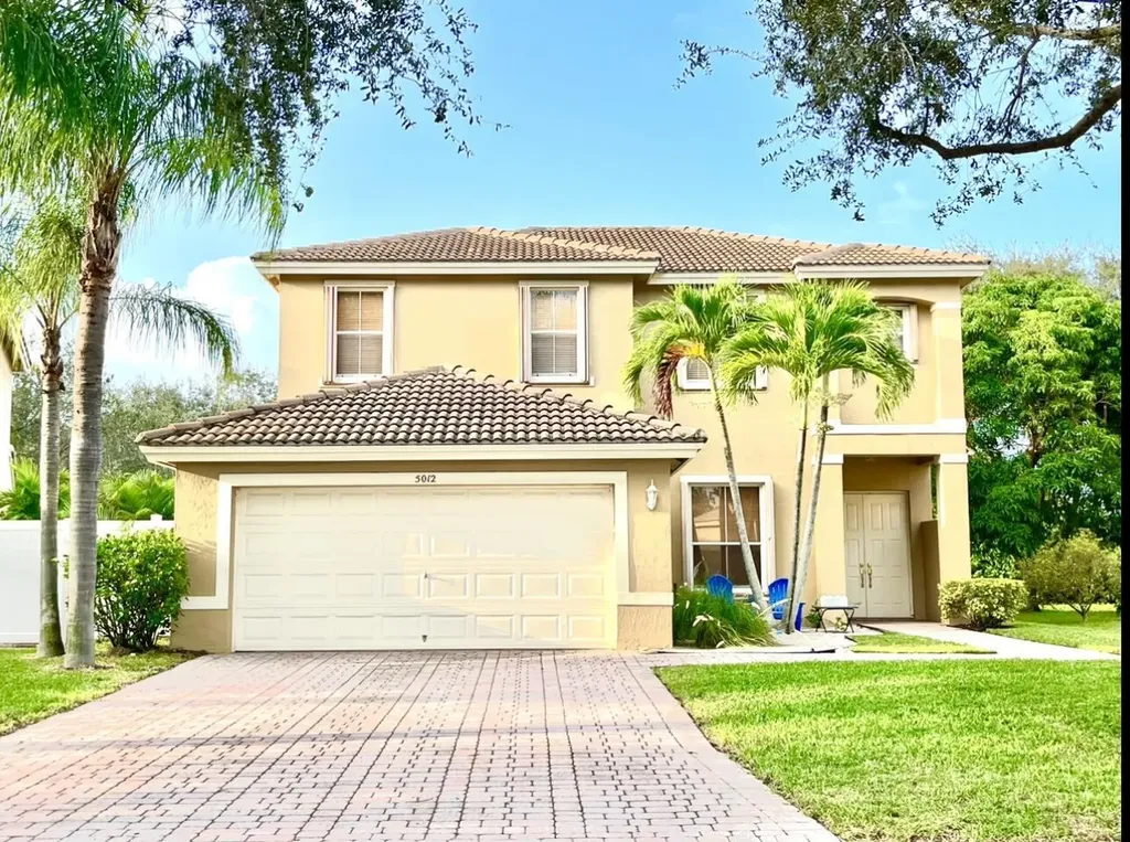 5012 Victoria Circle West Palm Beach FL 33409