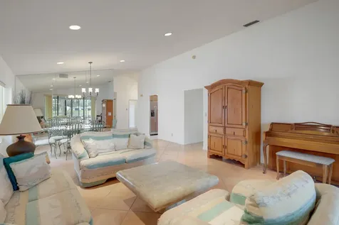 4951 Boxwood Circle Boynton Beach FL 33436