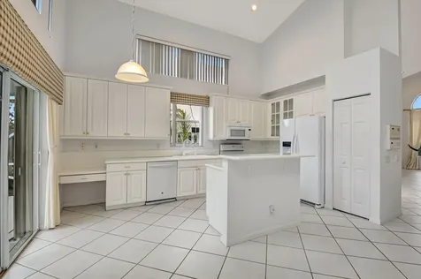 7518 Colony Lake Drive Boynton Beach FL 33436