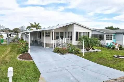 620 Puffin Drive Barefoot Bay FL 32976