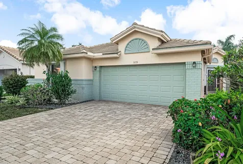 9779 Harbour Lake Circle Boynton Beach FL 33437