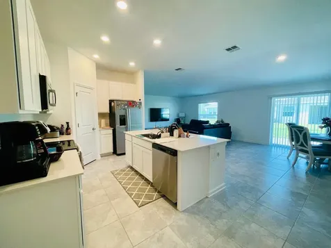 639 Daring Drive Davenport FL 33837