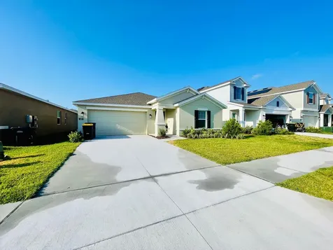 639 Daring Drive Davenport FL 33837