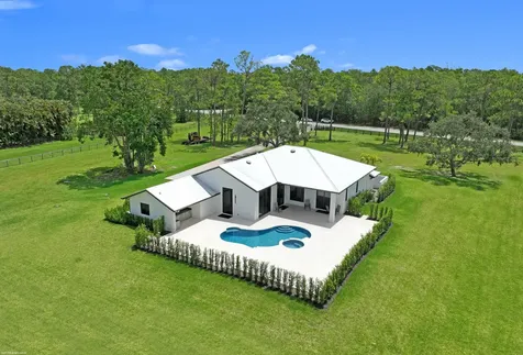 5555 Cougars Prowl Lake Worth FL 33449