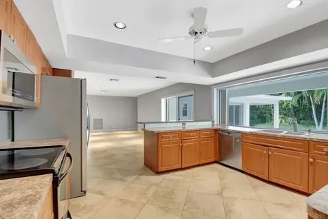 6749 S Grande Drive Boca Raton FL 33433